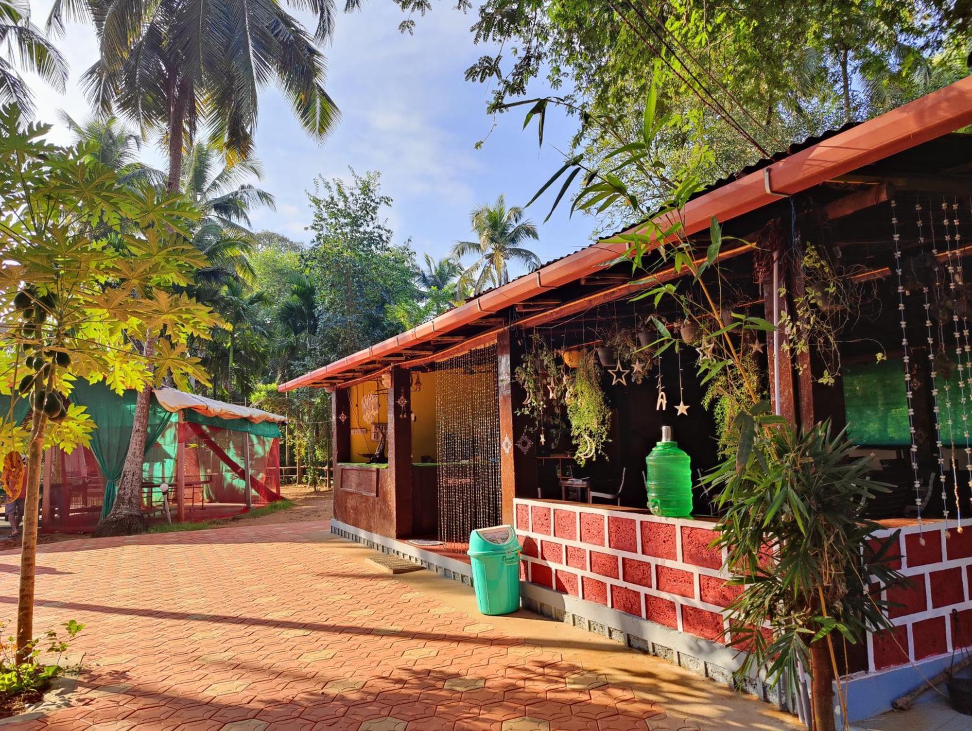 Art Karna Hotel Gokarna  Bagian luar foto
